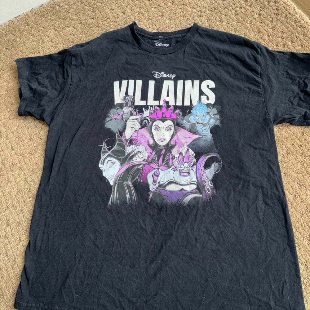 Disney Black Villains shirt Graphic Tee XL never worn over sized